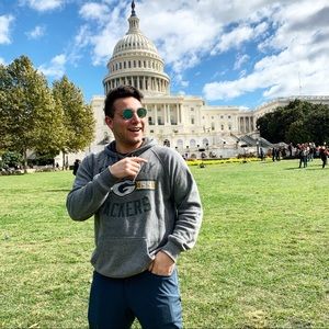 Meet your Posher, Alejandro